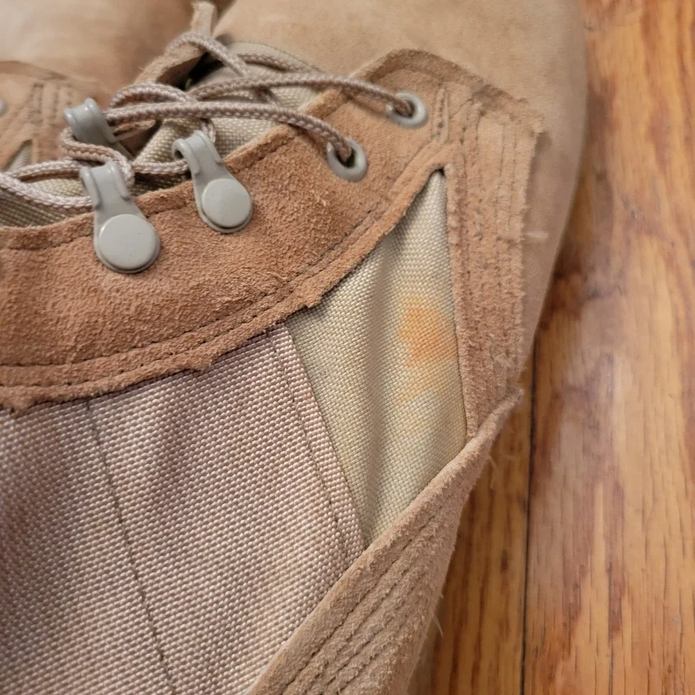 Military Desert Tan Combat Boots Vibram Soles Suede Combat Hot Weather 11.5R‎
